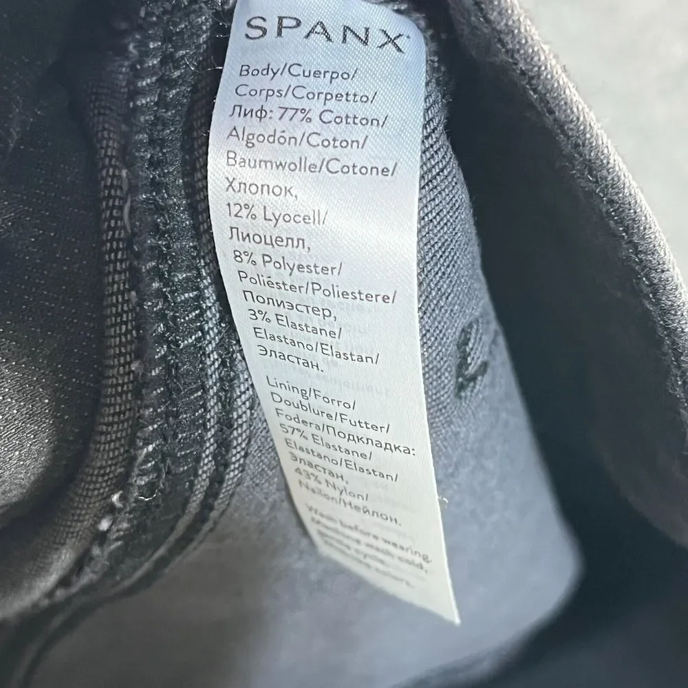 Spanx Women's Jegging Jeans Size S Black Mid Rise Stretch‎ Distressed